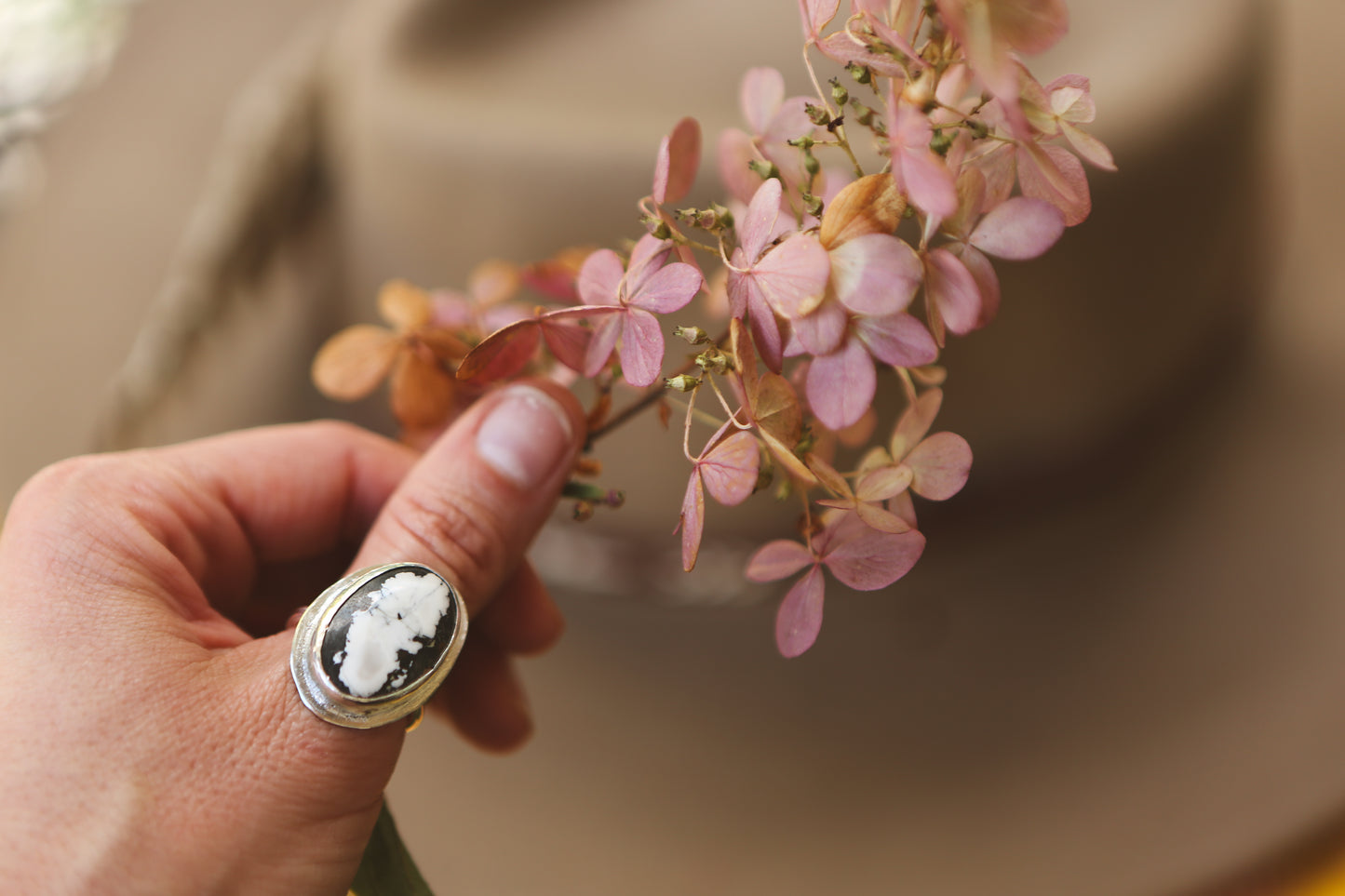 White Buffalo Turquoise Statement Ring // Size 9.25